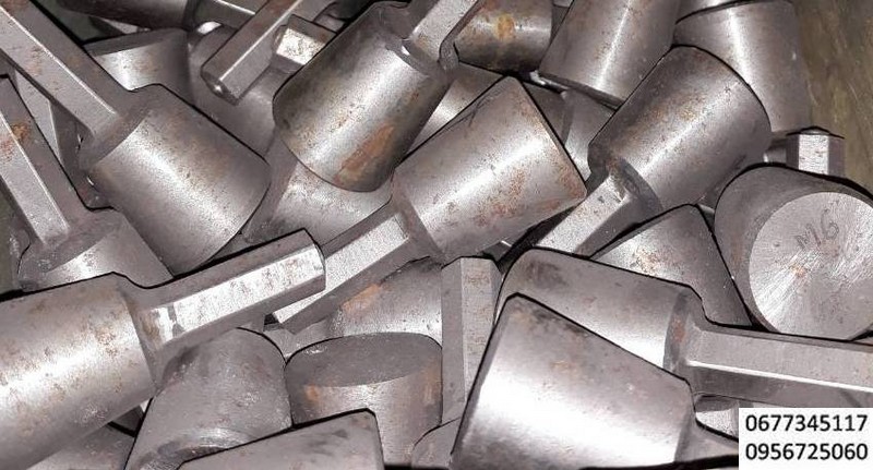 Прошивка,  битка, бита, долбяк,пуансон, шестигранная ,внутренний шестигранник, Прошивной инструмент (оснастка и прошивки), м2,м3,м4,м5,м6,м7,м8,м10,м12, олх, прошивки внутренних шестигранников ,выдавливание внутреннего шестигранника, оснастки для прошивки шестигранника,Прошивка для внутренних отверстий - это инструмент, у которого передняя направляющая часть обладает формой идентичной заданному отверстию, в то время как задняя часть представляет собой цилиндрический хвостовик для крепления в прошивной головке. Прошивка на токарном станке, прошивка на сверлильном станке, прошивка на прессе, Прошивные головки и прошивки BRIGHETTI. Долбяк прошивка шестигранников, долбление отверствия, , биты для прошивки шестигранника, , ротационные прошивки, протяжки и прошивки, шестигранные отверствия,Перед процессом прошивания, необходимо получить отверстие на заготовке, превышающее (от 0,1 до 0,3 мм) по размеру готовое фасонное отверстие, более глубокое в глухих отверстиях для выхода стружки.  swiss type rotary broach tool holder ,продавливание отверствий,долбяк шестигранный, прошивки шлицевые из стали, прошивки из твердосплава, отверствия под ключ,При выполнении особенно сложной обработки, рекомендуется использовать соответствующую СОЖ для резания. Прошивная головка - это инструмент для быстрого изготовления многогранных отверстий различной формы ,